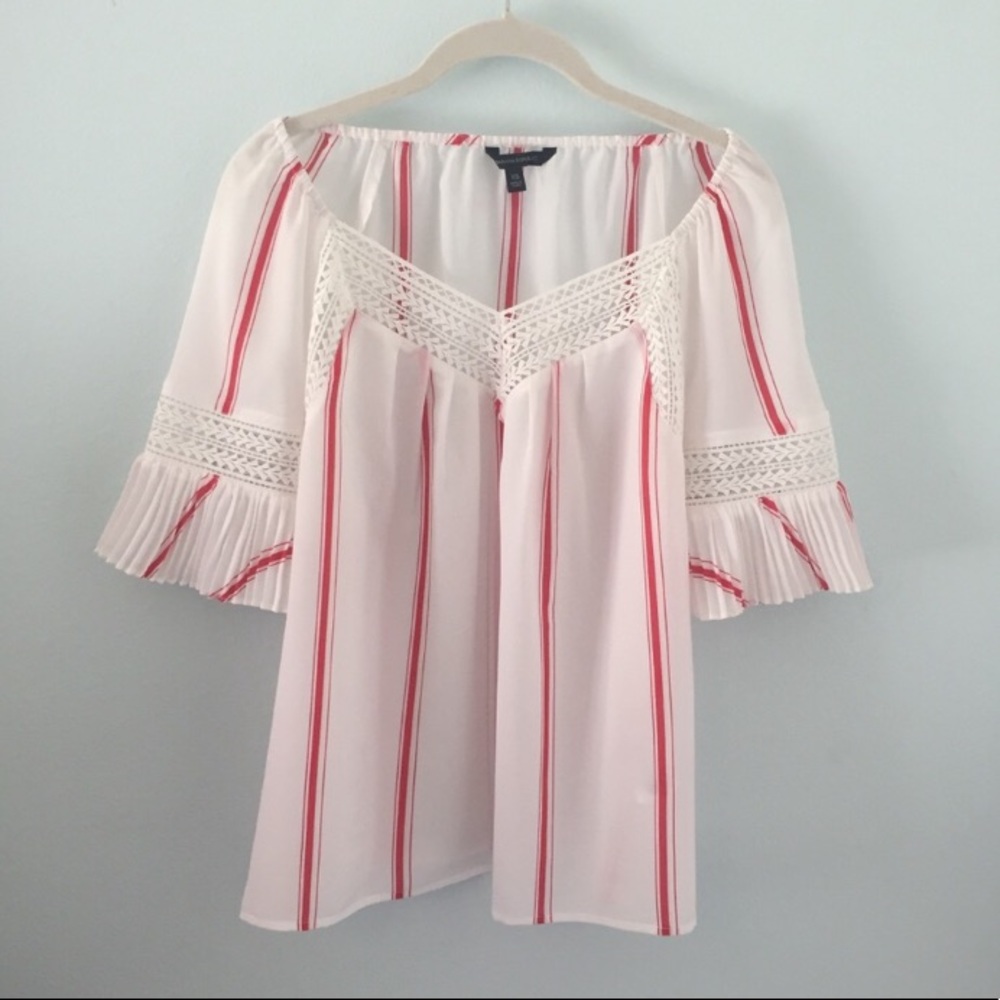 💋 2/$25 💋 Banana Republic Striped Top